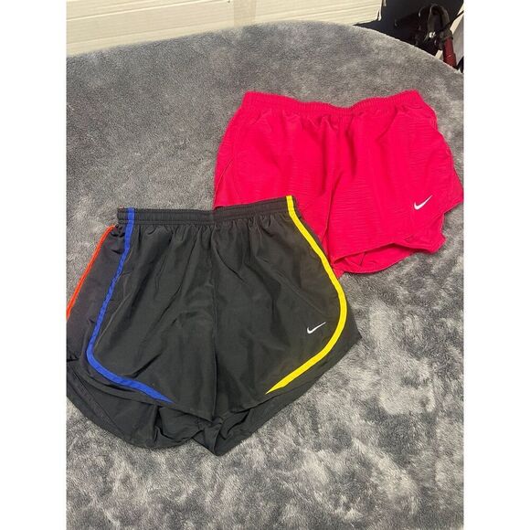 2 pairs of Women’s Nike Running Shorts Size Small - Picture 1 of 7